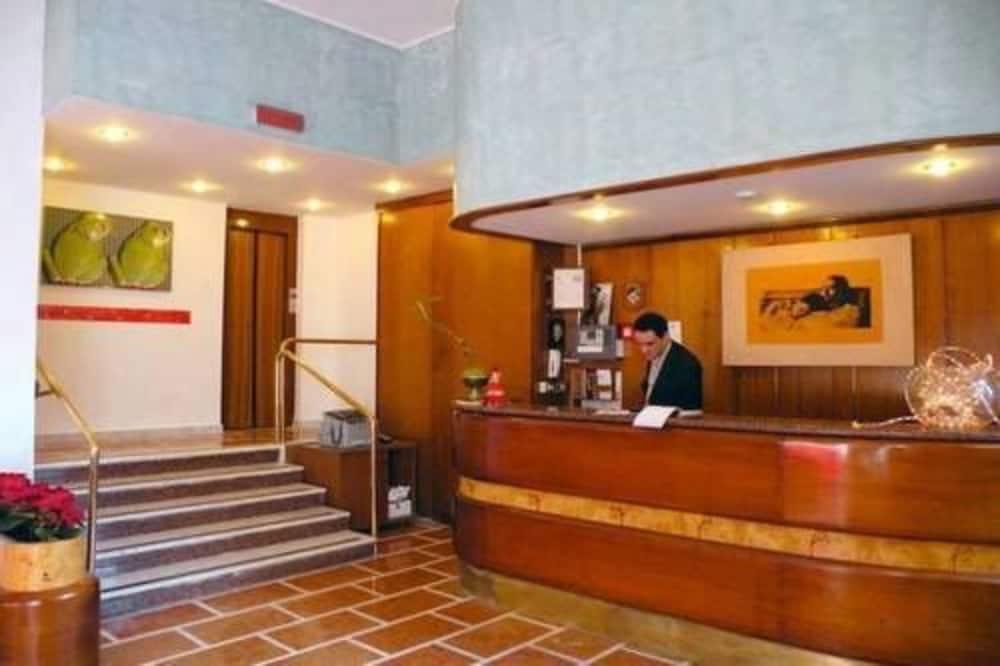 Hotel Virgilio - Milan — Photos 1